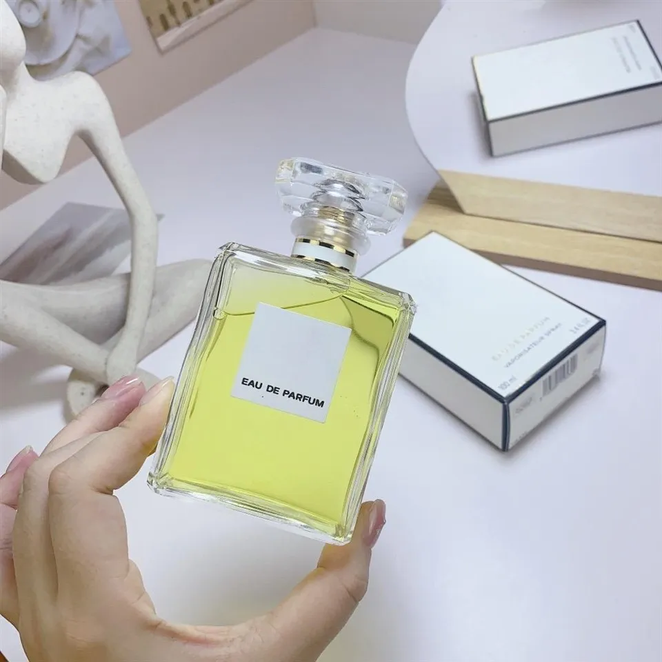 iris-floral-perfume-sophisticated-minimalist-box-packaging-design